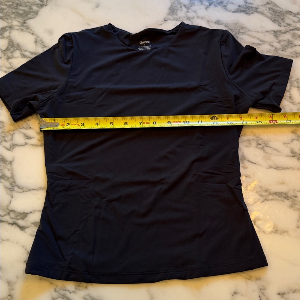 NWT Quince Womens Second Skin Cropped Tee Black Sleeved Top Sz S - Picture 7 of 7